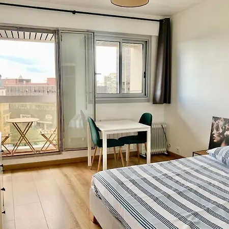 Cosy Balcon Montparnasse Apartment