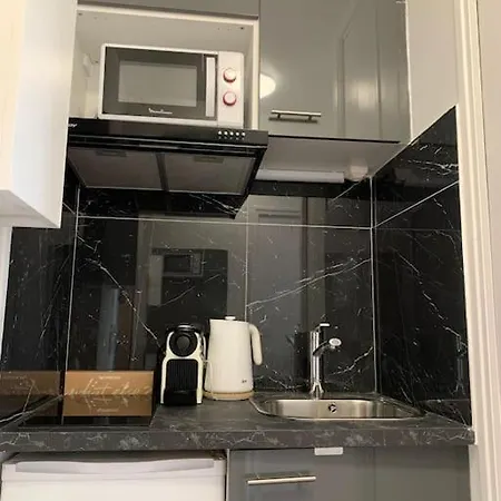 Apartment Cosy Balcon Montparnasse Paris